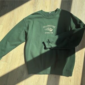 Yellowstone National Park Green Sweatshirt